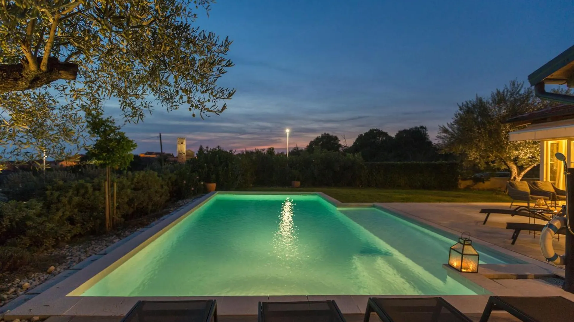 Villa Nar Mit Pool Und Panoramameerblick Bei Porec Sveti Lovrec Pazenaticki