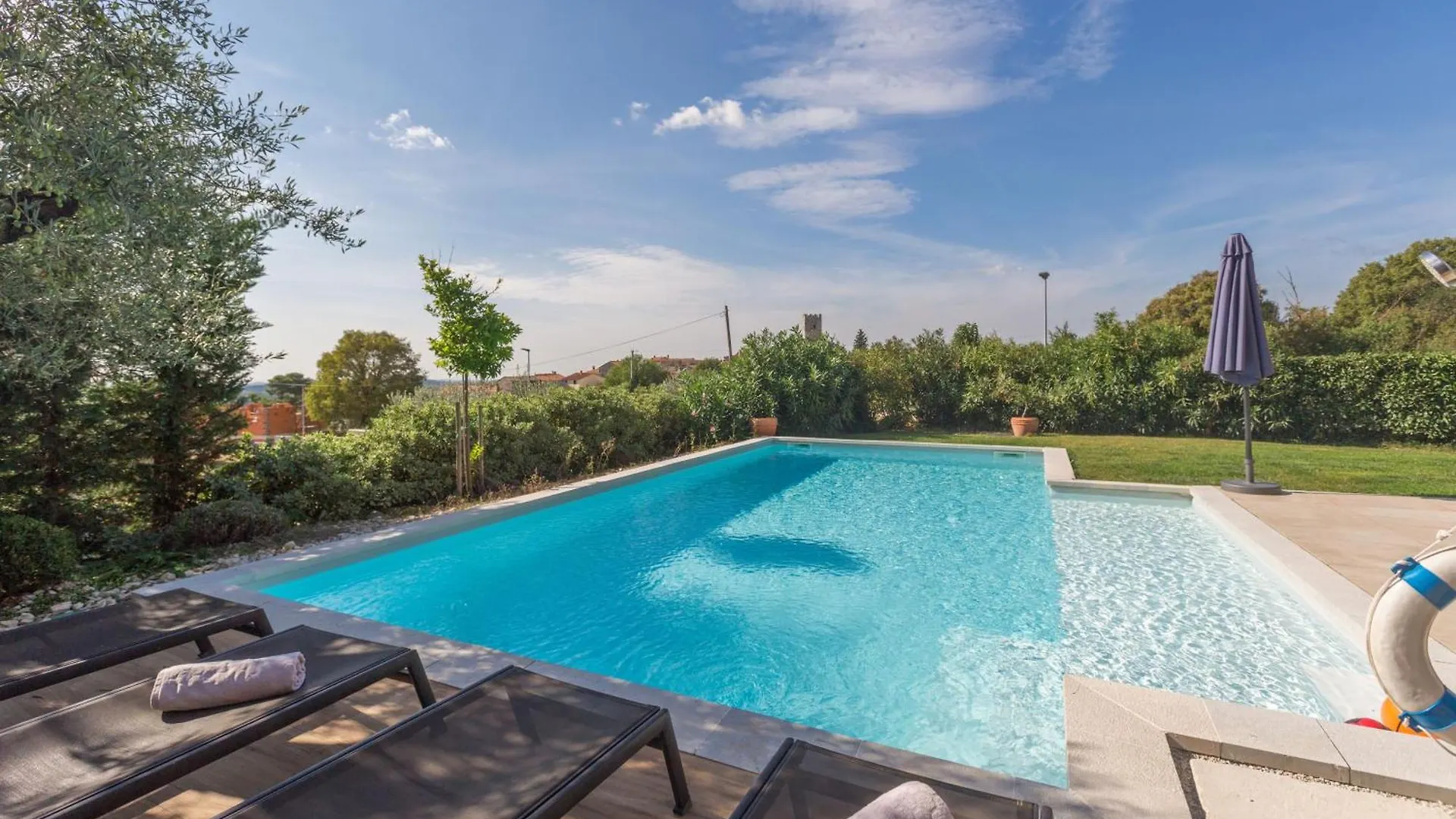 Villa Nar Mit Pool Und Panoramameerblick Bei Porec Sveti Lovrec Pazenaticki Holiday home