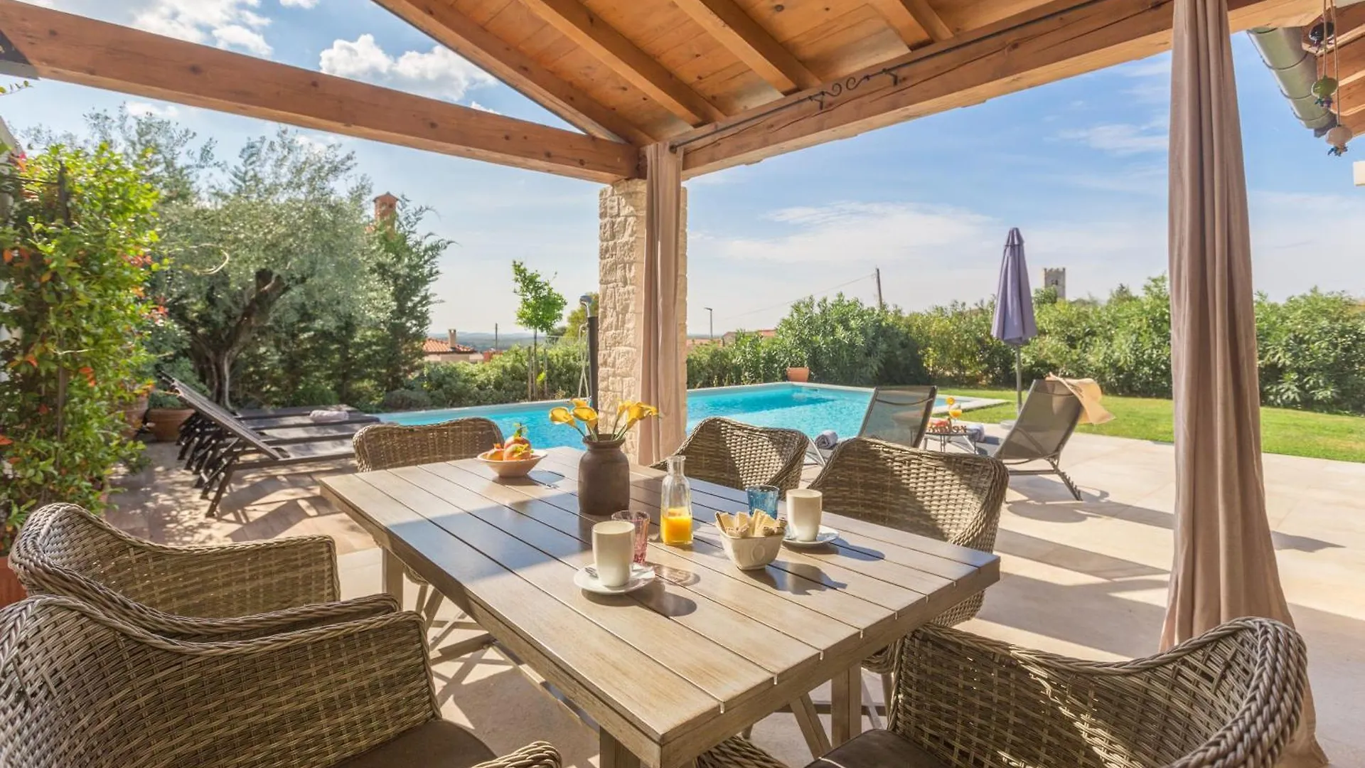 Villa Nar Mit Pool Und Panoramameerblick Bei Porec Sveti Lovrec Pazenaticki